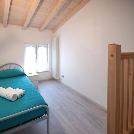 Appartement Casa Gemma - Big Family House With Free Parking à San Giovanni Lupatoto Extérieur photo