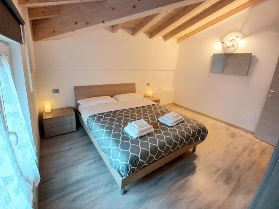 Appartement Casa Gemma - Big Family House With Free Parking à San Giovanni Lupatoto Extérieur photo