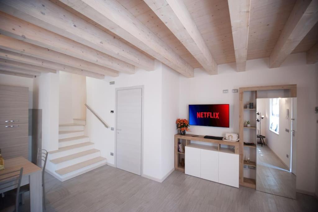 Appartement Casa Gemma - Big Family House With Free Parking à San Giovanni Lupatoto Extérieur photo