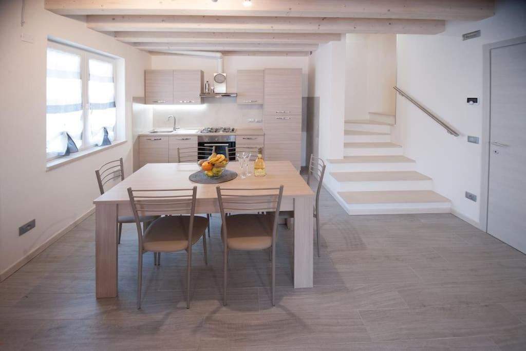 Appartement Casa Gemma - Big Family House With Free Parking à San Giovanni Lupatoto Extérieur photo